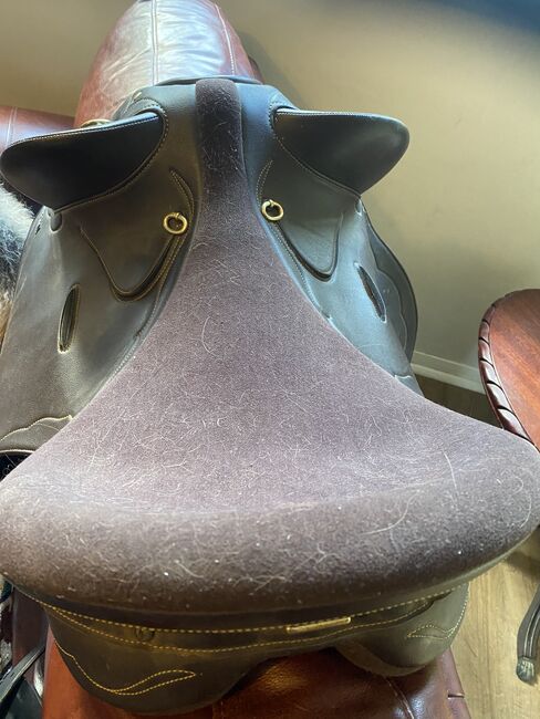 Saddle, synthetic, stock, Norton Stock/dressage, Angela Ristow, Western Saddle, Sevenoaks, Image 4