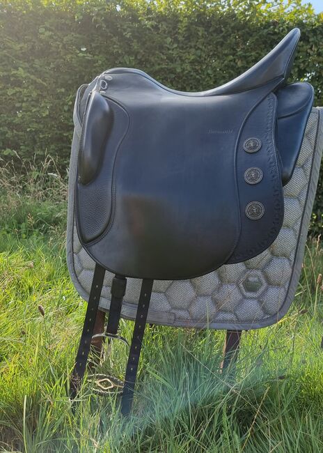 Sattel * Dressursattel * Sommer * Ibero Dressage, Sommer Ibero Dressage, Nicole Bussmann , Dressage Saddle, Greven, Image 2