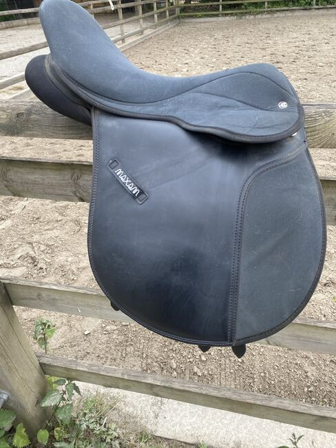 Sattel Thorowgood 16 zoll / 16,5 Zoll, Thorowgood , Leandra Menke , Lambskin Pad, Gelsenkirchen , Image 2