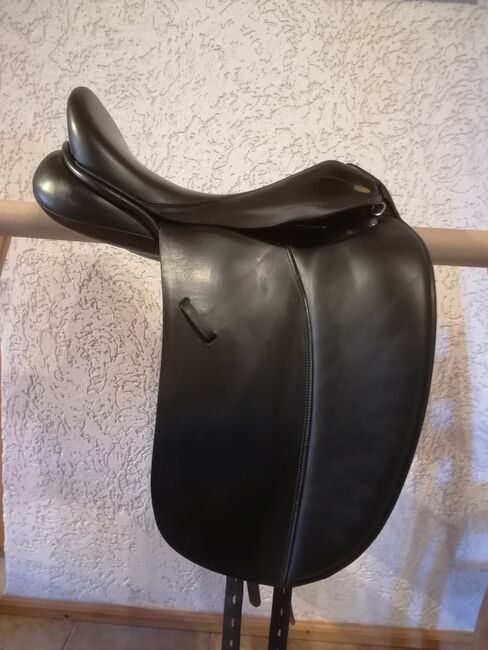 Sattel zu verkaufen, Kentaur Medea 17.5 Zoll, Fee, Dressage Saddle, Höchstädt im Fichtelgebirge, Image 3