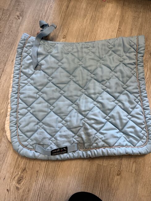 Satteldecke Hellblau HKM, HKM, Rebecca Oelschlegel, Dressage Pads, Ascheberg