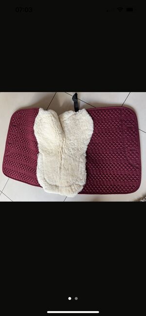 Schabracke Dressur mit Lammfell, Heike Dudek, Dressage Pads, Ingelheim , Image 2