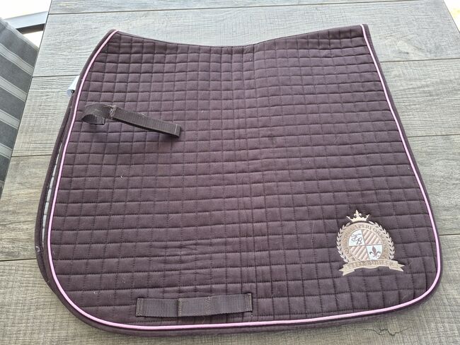 Schabracke von Felix Bühler  in Dunkelbraune und  Größe  DR., Susanna Scheuermeyer, Dressage Pads, München