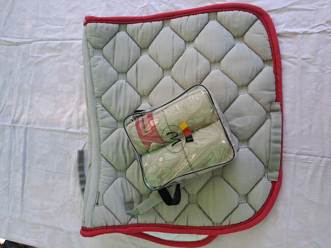 Schabracke Waldhausen mit Bandagen Mohn/Sand, Waldhausen Schabracke mit passenden Bandagen, Chris, Dressage Pads, Knittlingen