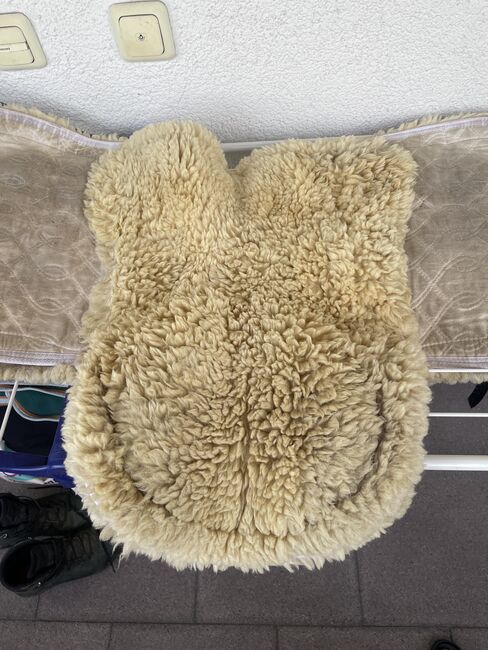 Lammfellschabracke, Christ VS, Sebastian, Dressage Pads, Köln, Image 2