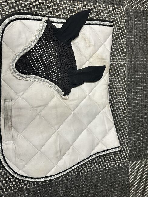 Schabracke mit Fliegenhaube, Wagner , Emily Reichart, Dressage Pads, Holzhausen An Der Haide