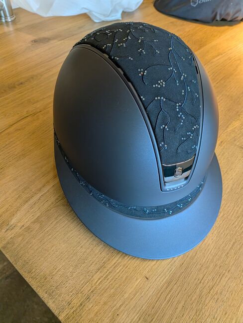 Samshield Miss Shield personalised riding helmet, Samshield, Emanuel, Reithelme, Chipping Campden