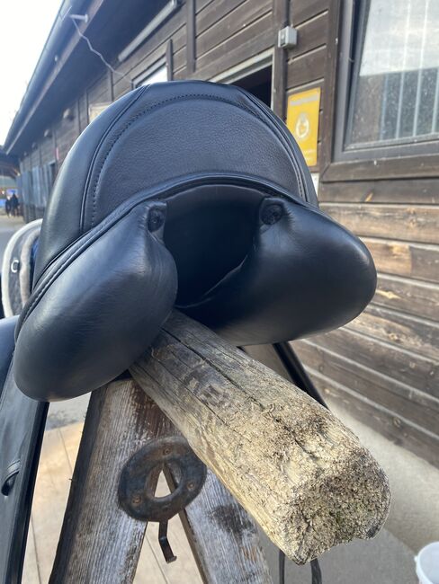 Sattel Prestige Venus Style 2D Nero 17 Zoll, Prestige Prestige Venus Style 2D Nero 17 Zoll, Miriam, Dressage Saddle, Bietigheim-Bietigheim, Image 3