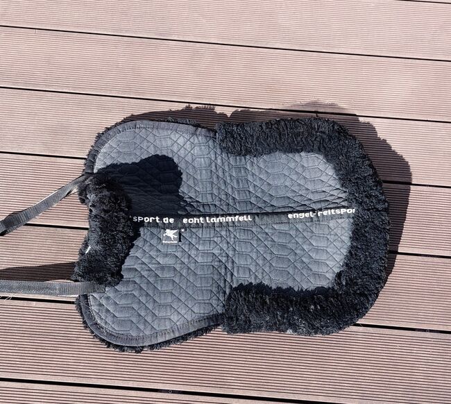 Sattelkissen Sattelpad Lammfell, WB, Engel, Simone Claridge, Andere Pads, Oberhaching