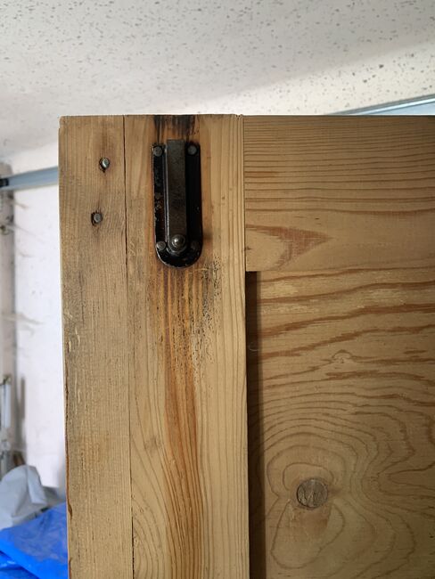 Sattelschrank (Für Westernsattel), Katharina Leis, Sattelschrank / Bundeswehrschrank, Schwarzenbach, Abbildung 3