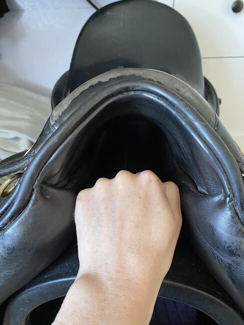 Sattlerei Hennig black dressage saddle 17.5 medium, Sattlerei Hennig, Kim, Siodła ujeżdżeniowe, Chelmsford, Image 13