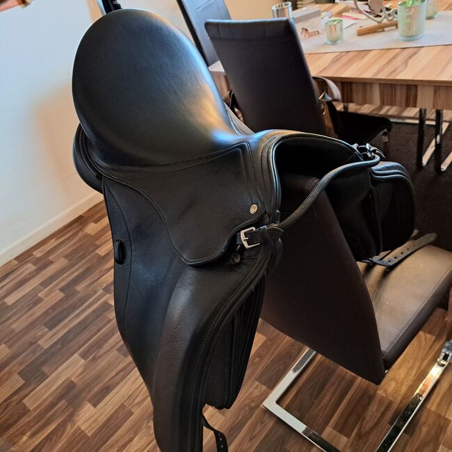 Schleese Bubi 17,5 Zoll, Schleese  Bubi, Tanja Sänger , Dressage Saddle, Hüttenberg , Image 3