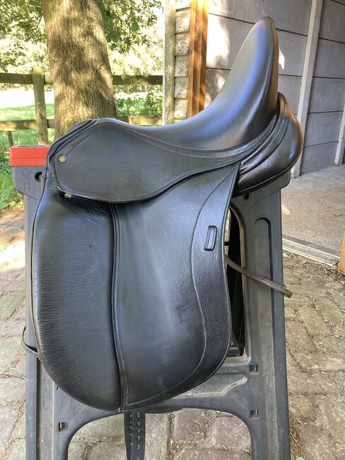 Schleese Bubi dressuurzadel 17,5, Schleese Bubi , M.te, Dressage Saddle, Tiendeveen