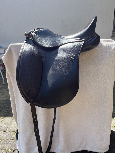 Schleese Dressursattel AS Rike 2-17“, Schleese AS RIKE, Ivonne Andres, Dressage Saddle, Großheringen 