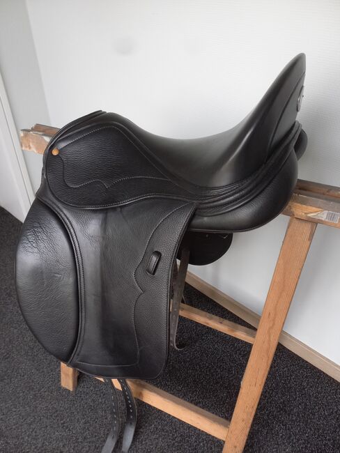 Schleese Rike 18inch, Schleese Rike, Leonie , Siodła ujeżdżeniowe, Almelo 