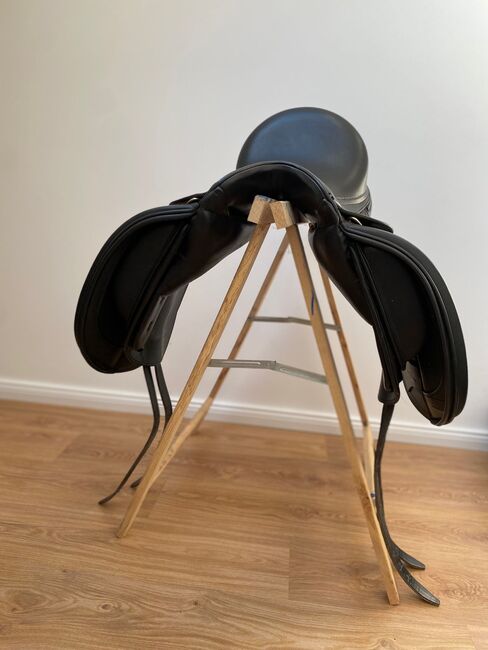 Schleese Sattel Pirat 17,5' mit PSI Kissen 2021, Schleese Pirat, Dorothee, Dressage Saddle, Lingen, Image 2