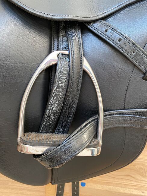 Schleese Sattel Pirat 17,5' mit PSI Kissen 2021, Schleese Pirat, Dorothee, Dressage Saddle, Lingen, Image 5