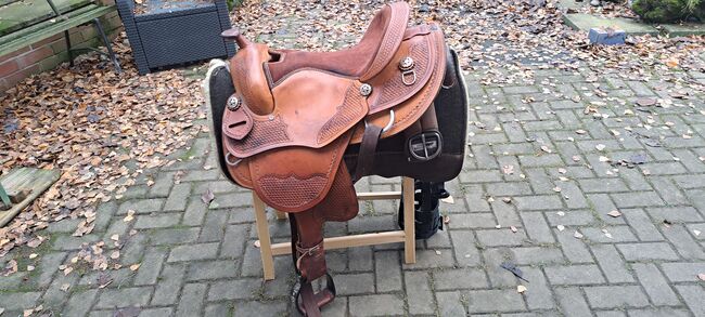 Schöner Westernsattel mit Gelgurt und hochwertigem pad, Ute Bartenstein, Westernsattel, Misserode