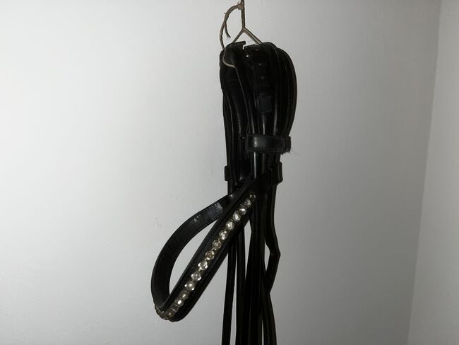 schumachertrense in schwarz rundgenäht, Schumacher rundgenäht mit gepolstertem Genickstück, Cornelia, Bridles & Headstalls, Hamburg, Image 3