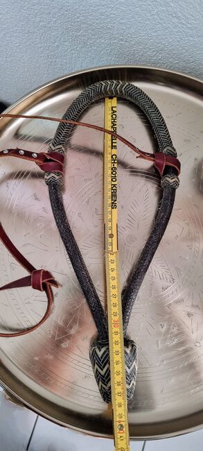Schwarzes Bosal 5/8 inkl. Hanger, Delia, Gebisslose Zäumungen, Urswil, Abbildung 2