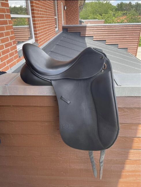 Seabis Calvia, Ruiz Diaz 17”, Seabis Calvia - Ruiz Diaz, Ricke Nielsen, Dressage Saddle, Bryrup