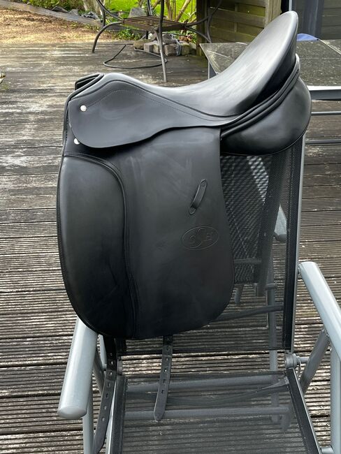 Sehr gut gepflegter Passier CSH 17.5 Sitz zu verkaufen, Passier CHS, S.P, Dressursattel, Alpen