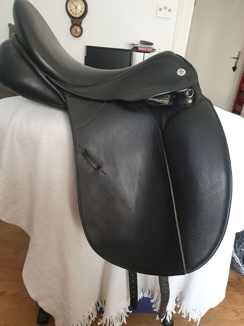 Verkaufe  Dressursattel von Stübben Philippe Fontaine, Philippe Fontaine (Stübben), Viola Golm, Dressage Saddle, Mannheim