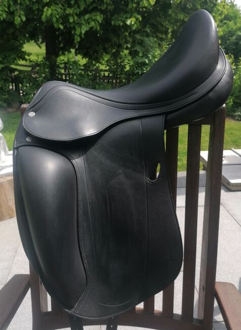 Selleria equipe Emporio Dressursattel 17,5'', Selleria equipe  Emporio, VL, Dressage Saddle, Lage