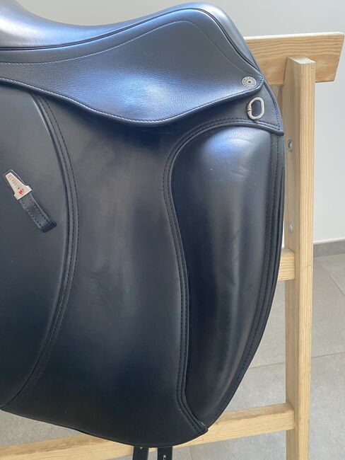 Selleria Equipe, Selleria Equipe  Monoblatt Glamour Carbonbaum , Patricia Reuner-Krebs, Dressage Saddle, Dreieich , Image 2