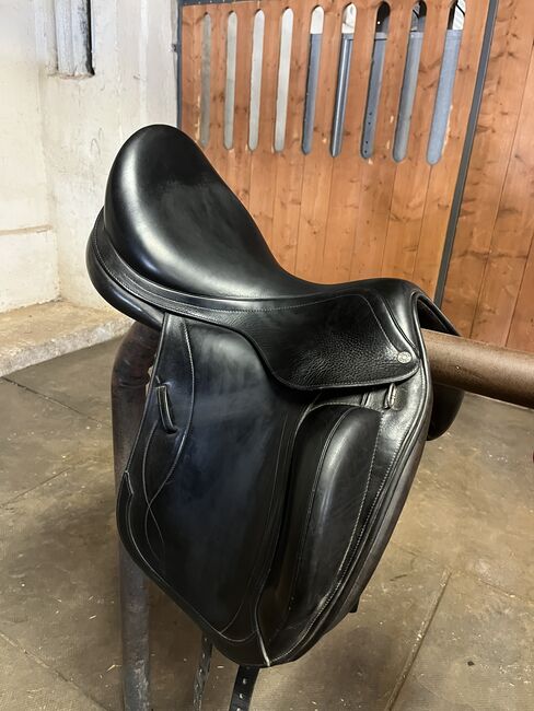 Selleria Equipe Olympia Monoblatt 17‘‘, Selleria Equipe  Olympia Monoblatt 17‘‘ , Antonia Webendörfer, Dressage Saddle, Halle (Saale) , Image 7