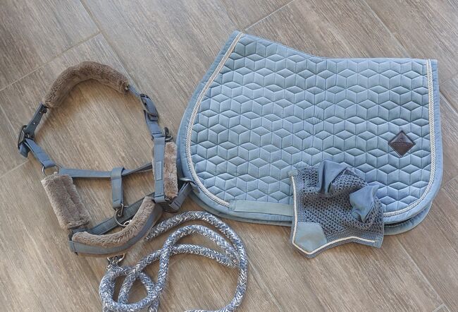 Set in Hellblau von Kentucky/ Eskadron, Kentucky Eskadron, Verena Janßen , Dressage Pads, Straelen 