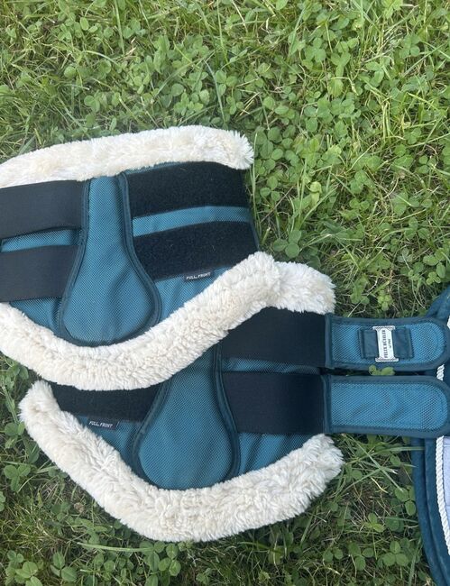 Set Olivgrün Schabracke Fliegenhaube Bandagen Gamaschen VS/FULL, Felix Bühler, Schumann, Dressage Pads, Frankenberg, Image 6
