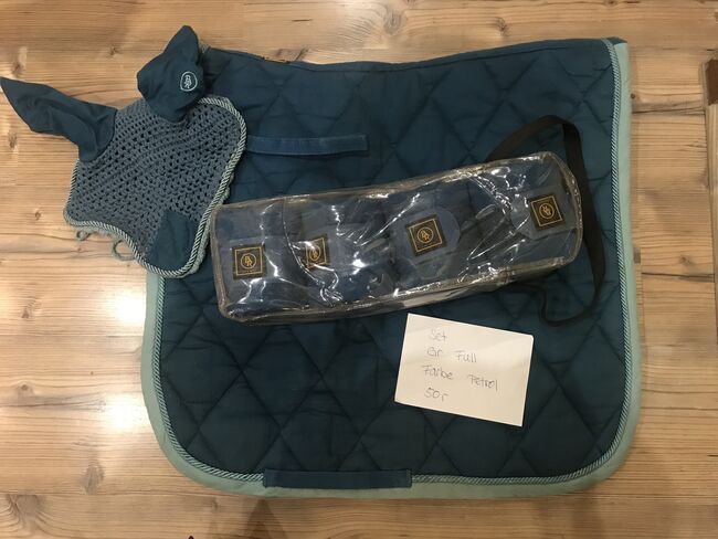 Set Schabracke Fliegenmütze Bandagen, BR, Petra Schaffner , Dressage Pads, Mintraching 