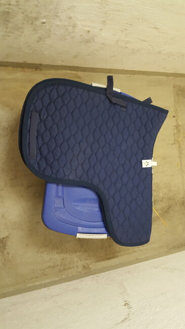 Mehrere Schabracken und Sattelunterlagen, Susi, Dressage Pads, Wiener Neustadt, Image 4