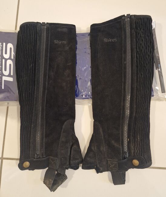 Shires Moretta Suede Half Chaps - Black, Shires, Catherine Henry, Czapsy i sztylpy, Pontefract