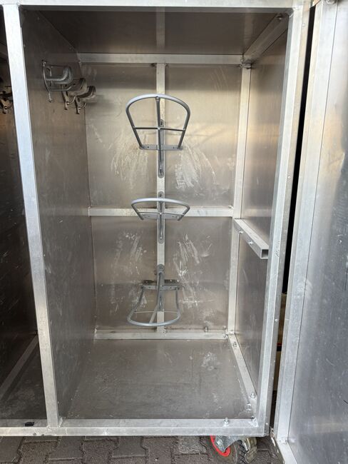 Turnierschrank, sattelschrank, Keine, Annette Wolter, Tack Locker, Dortmund, Image 2