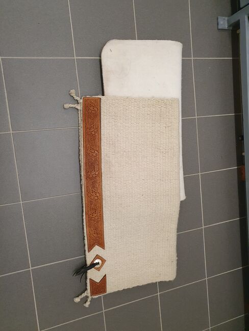 Showpad und Filzunterlage, M.Munteanu, Western Pads, Liederbach