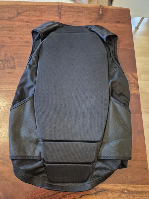 Sicherheitsweste, Steeds, Regula Kirschnick , Safety Vests & Back Protectors, Schüpfen, Image 5