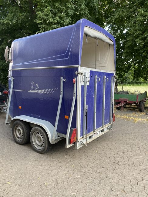 Siemsglüss Pferdeanhänger Blau-Glitzer mit Sattelkammer, Siemsglüss  Pferdeanhänger 2000 kg TÜV 12/2023 mit Sattelkammer , Erika , Horse Trailers, Ammensen , Image 4