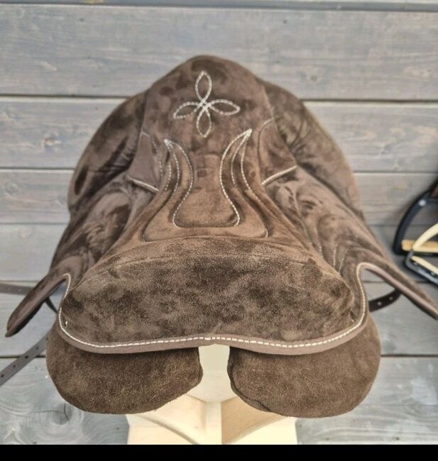 SIGNUM Riding Pad Brown Size M – As New in Suede Look, SIGNUM, john, Dressage Pads, Wilmington, Image 4