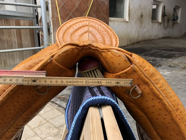 Signum Sattel in Sonderlackierung, Signum , Christin , Dressage Saddle, Freising , Image 5