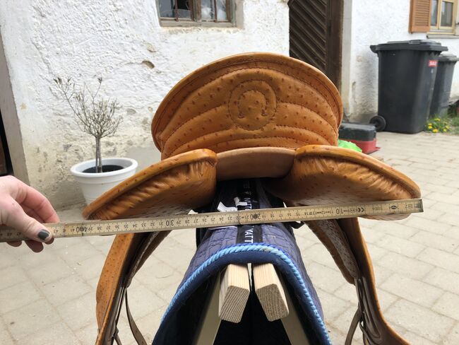 Signum Sattel in Sonderlackierung, Signum , Christin , Dressage Saddle, Freising , Image 4