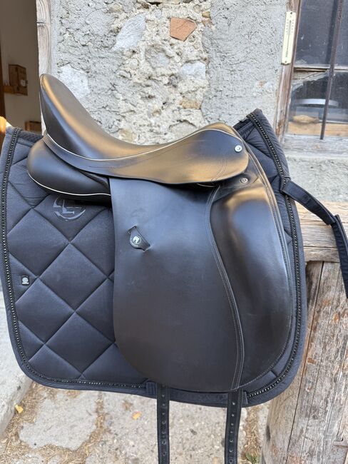 Dressursattel „DT. Saddlery Germany“ schwarz, DT. Saddlery Germany , Larissa, Siodła ujeżdżeniowe, Nußdorf Am Inn