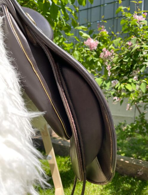 Sattel Sommer „Dressursattel Minos“ 17,5 Zoll - Dunkelbraun mit Gold, Sommer Minos, Sandra, Siodła ujeżdżeniowe, Ilmenau, Image 9