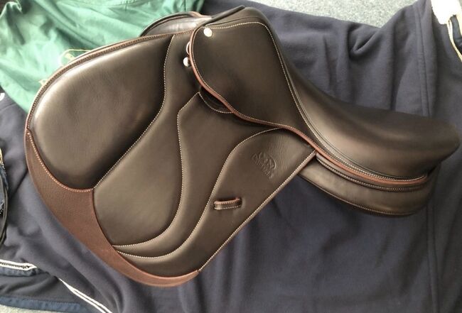 Devoucoux Springsattel Biarritz O 17,5“, Devoucoux  Biarritz O, Adriana Marija, Siodła skokowe, Oyten 