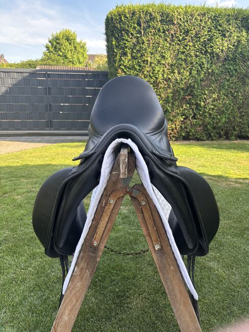 Amerigo Dressursattel, Amerigo Amerigo Seleria Equipe, Schlüter, Siodła ujeżdżeniowe, Meerbusch