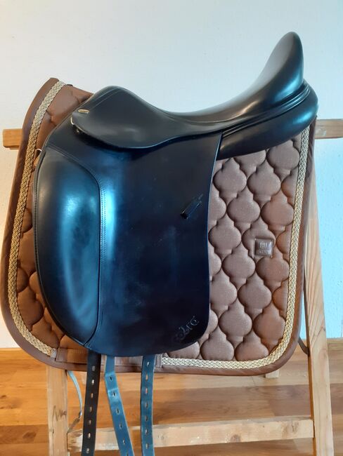 Dressursattel Cobra schwarz 18 '', Cobra, Kristin, Siodła ujeżdżeniowe, Augsburg