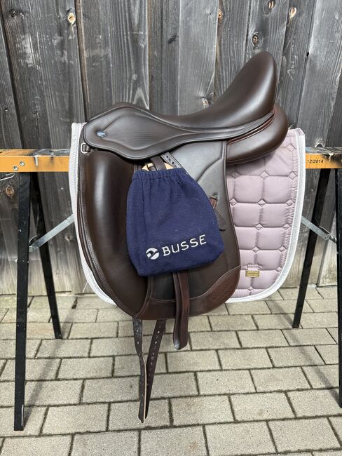 Ikonic Dressursattel Light braun Monoblatt 17.5 Zoll, Ikonic  Light , Leonie Panczyk, Siodła ujeżdżeniowe, Duderstadt 