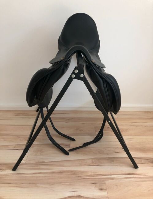 Neuwertiger Cobra Dressursattel 17,5', Cobra, Saskia Nowottny , Siodła ujeżdżeniowe, Poppenhausen , Image 7
