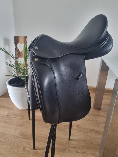 Neuwertiger Prestige Modena 17“(17,5) Dressursattel mit doubliertem Leder, Prestige  Modena, Saskia Nowottny , Siodła ujeżdżeniowe, Poppenhausen , Image 6
